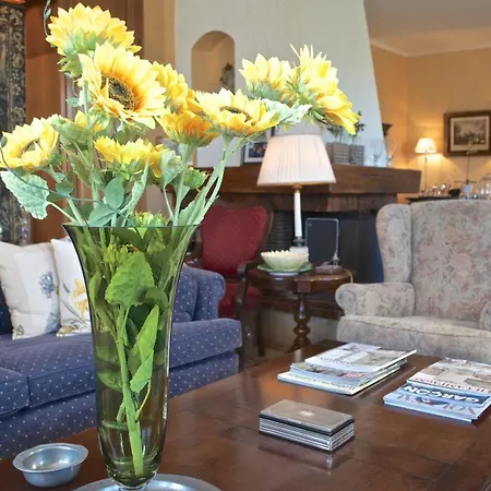 Orangere Et Table D'hotes 3*